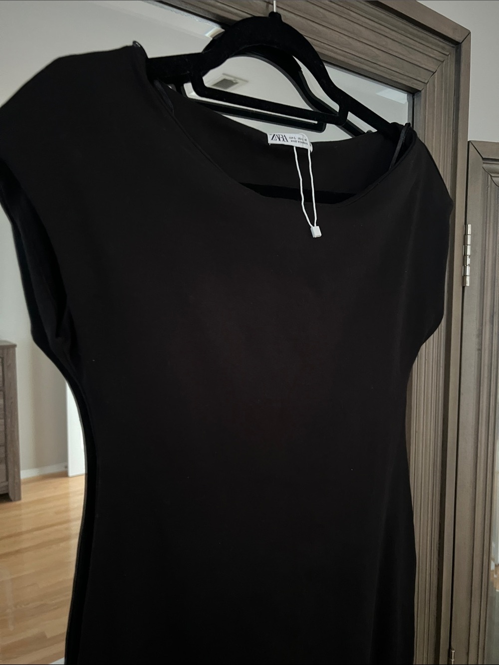 Zara FITTED MIDI DRESS - Picture 4 of 8